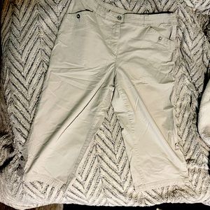Khaki capri pants